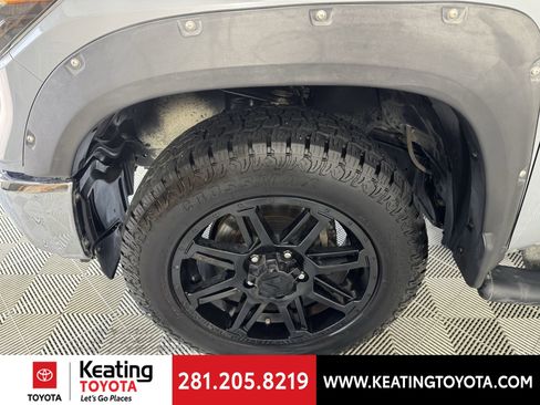 Certified 2020 Toyota Tundra SR5 image 31