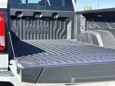 New 2026 GMC Sierra 1500 Denali AWD/4WD image 10