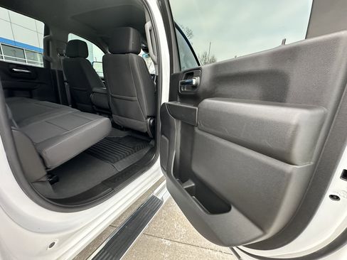 Used 2024 Chevrolet Silverado 2500 Custom w/ Custom Convenience Package image 27