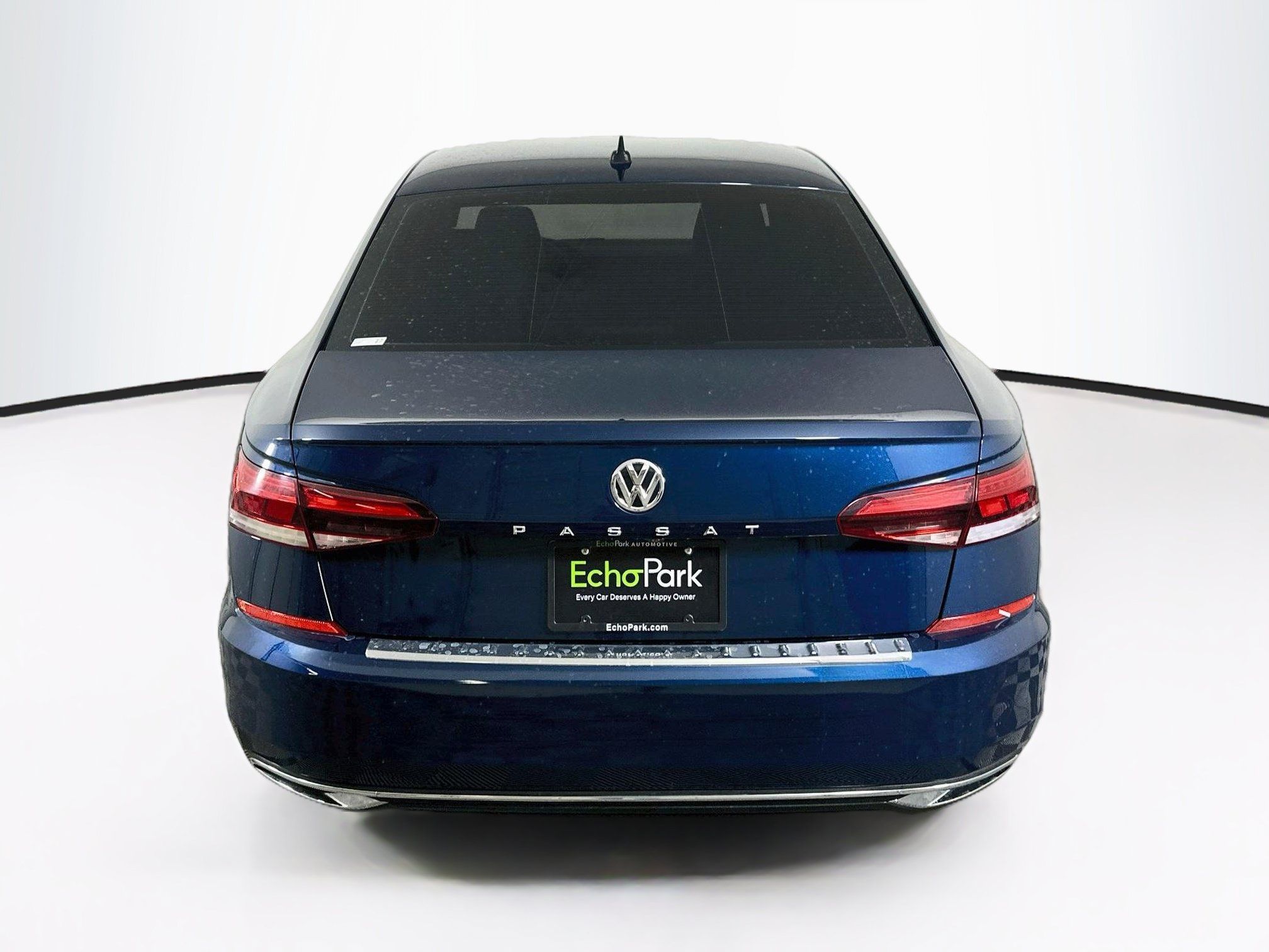 Used 2021 Volkswagen Passat 2.0T SE FWD image 7