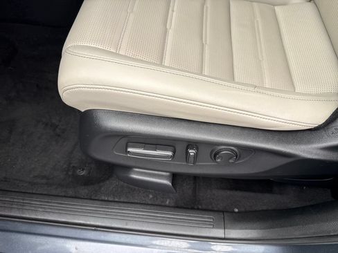 Certified 2025 Honda CR-V EX-L image 12