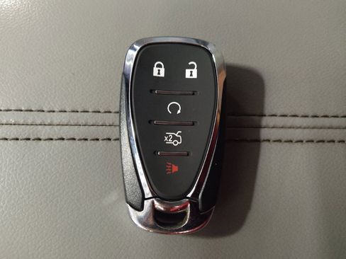 Used 2018 Chevrolet Malibu LT FWD image 32