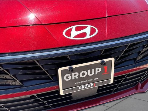 Used 2025 Hyundai Elantra Limited FWD image 29