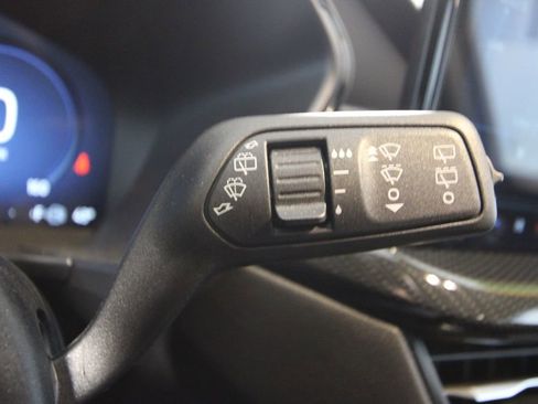 Used 2025 Ford Escape ST-Line Elite w/ Premium Technology Package image 14