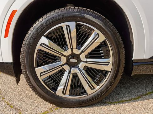 New 2025 Cadillac Escalade IQ Luxury 2 image 7