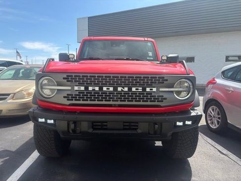 Certified 2024 Ford Bronco Badlands w/ Sasquatch Package AWD/4WD image 3