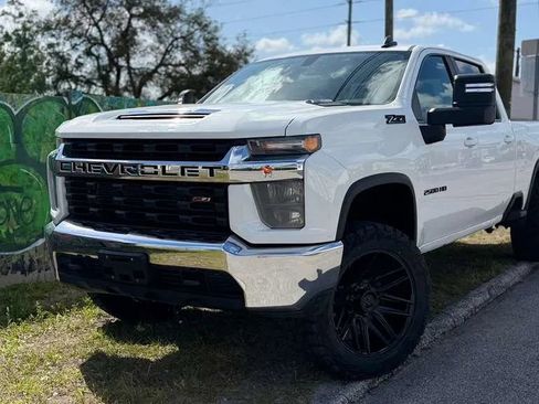 Used 2020 RAM 2500 Laramie AWD/4WD image 4