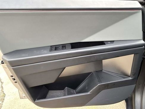 Used 2024 Tesla Cybertruck AWD Crew Cab image 12