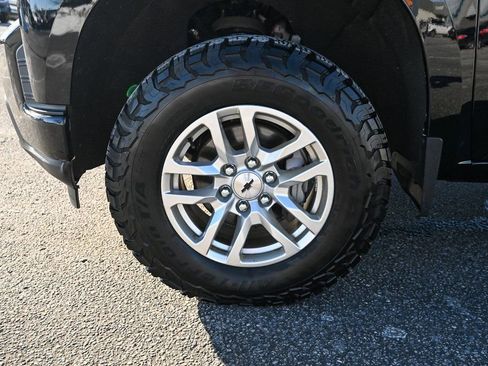 Used 2019 Chevrolet Silverado 1500 RST image 12