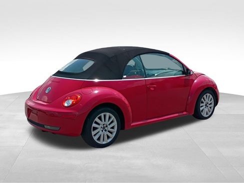 Used 2009 Volkswagen Beetle S FWD image 8