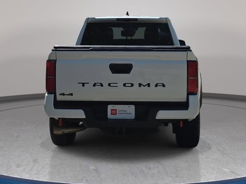 Certified 2024 Toyota Tacoma TRD Off-Road AWD/4WD image 6