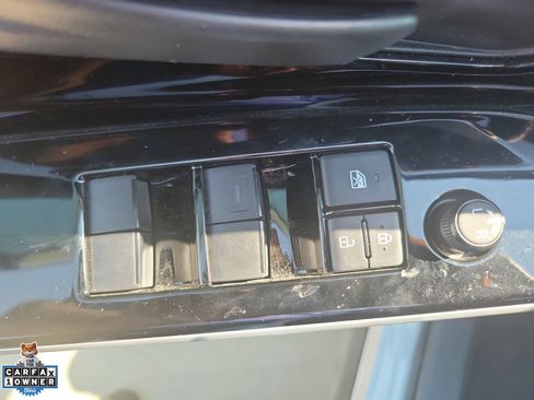 Used 2024 Subaru Solterra AWD/4WD image 16