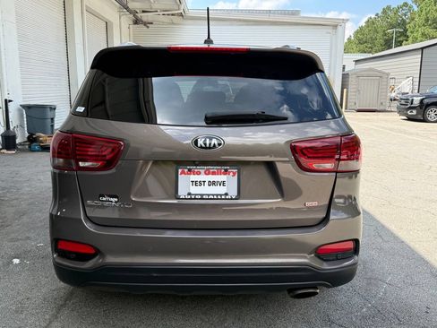 Used 2020 Kia Sorento LX w/ LX I4 Convenience Package FWD image 6