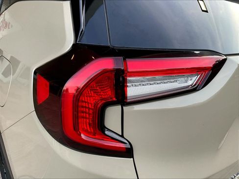 Used 2022 GMC Terrain AT4 w/ Tech Package AWD/4WD image 23