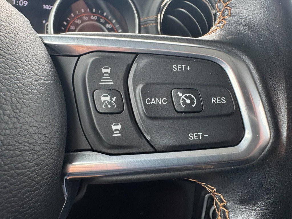 Used 2021 Jeep Gladiator Overland AWD/4WD image 17