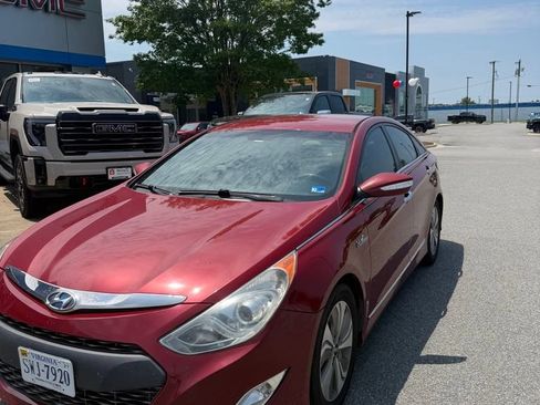 Used 2013 Hyundai Sonata Limited FWD image 1