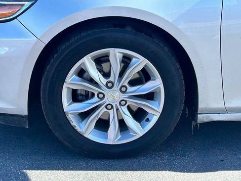 Used 2019 Chevrolet Malibu LT FWD image 13