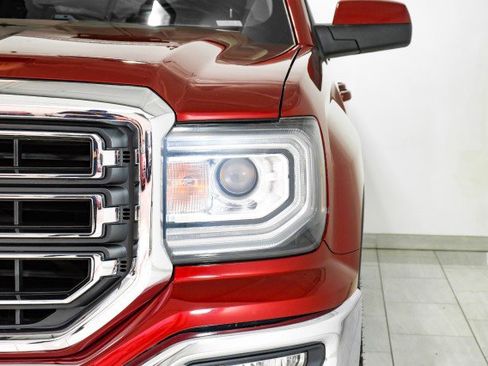 Used 2018 GMC Sierra 1500 SLE w/ SLE Value Package image 44