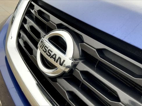 Used 2020 Nissan Pathfinder SV FWD image 27