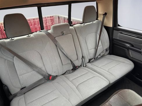 Used 2019 RAM 1500 Big Horn image 18