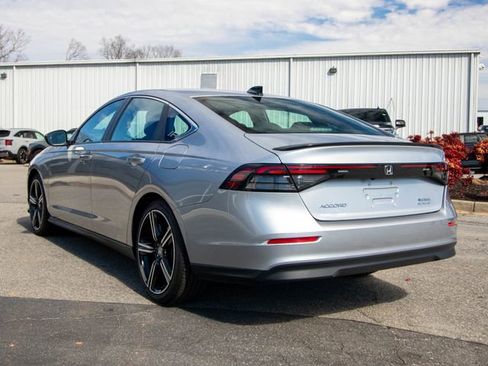 Used 2024 Honda Accord Sport image 18