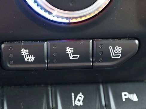 Used 2022 GMC Sierra 2500 AT4 w/ AT4 Preferred Package image 25