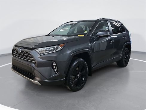 Used 2020 Toyota RAV4 Limited image 8