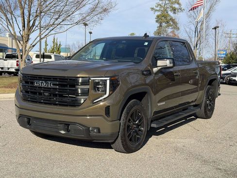 Used 2023 GMC Sierra 1500 Elevation w/ Elevation Premium Package AWD/4WD image 25