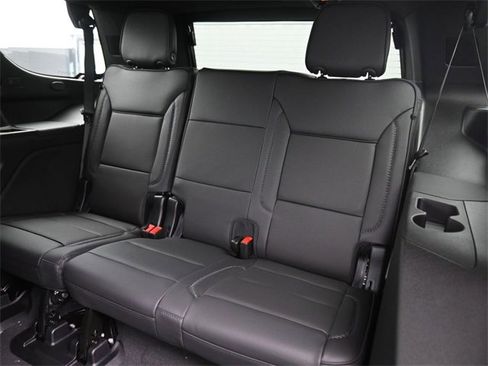 New 2026 GMC Yukon Denali w/ Sun & Power Step Package image 13
