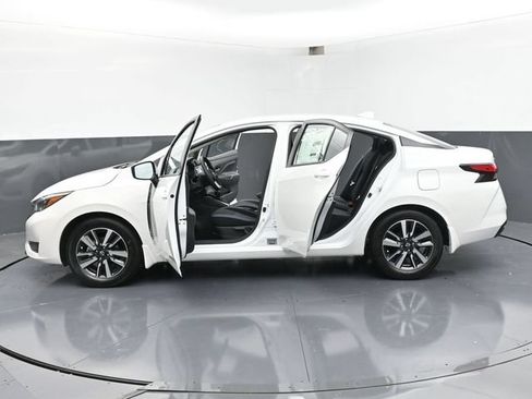 New 2025 Nissan Versa SV w/ Trunk Package FWD image 47