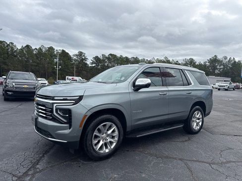 Used 2025 Chevrolet Tahoe Premier image 7