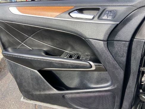 Used 2019 Lincoln MKC Reserve w/ MKC Technology Package image 19