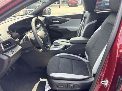 Certified 2024 Buick Envista Sport Touring w/ Convenience I Package FWD image 18