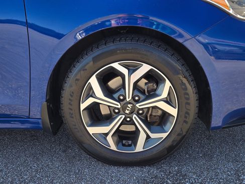 Used 2021 Kia Forte LXS FWD image 4