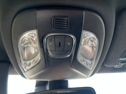 Used 2025 Jeep Compass Limited AWD/4WD image 21