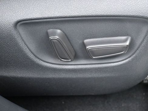 Used 2020 Toyota Highlander Limited image 38