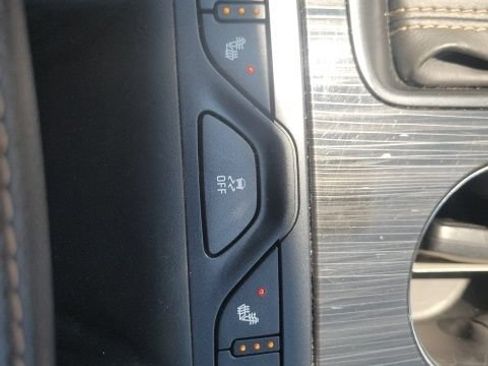 Used 2016 Chevrolet Impala LTZ FWD image 39
