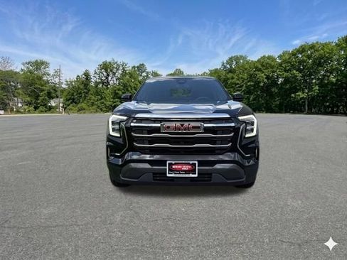 Used 2025 GMC Terrain Elevation FWD image 3