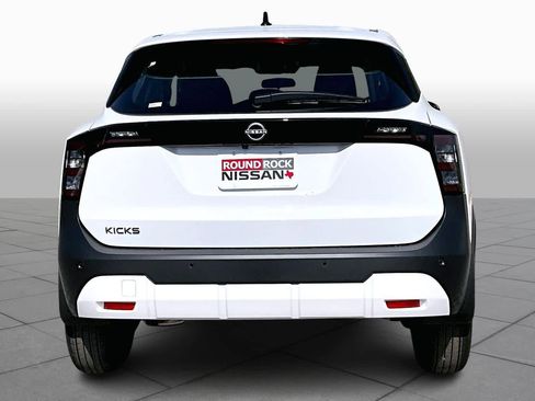 New 2026 Nissan Kicks S image 4