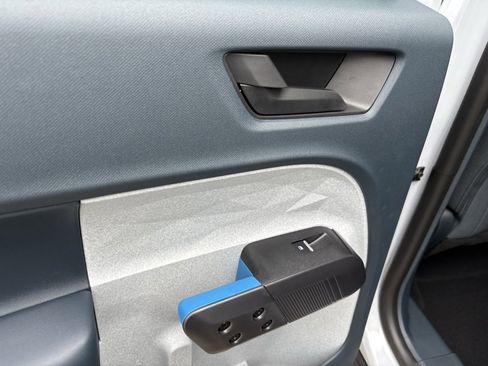 New 2025 Ford Maverick XLT image 19