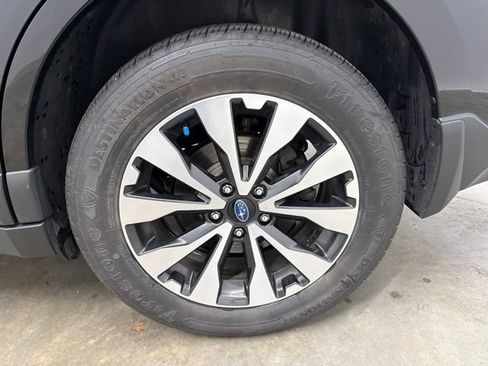 Used 2016 Subaru Outback 2.5i Limited AWD/4WD image 10