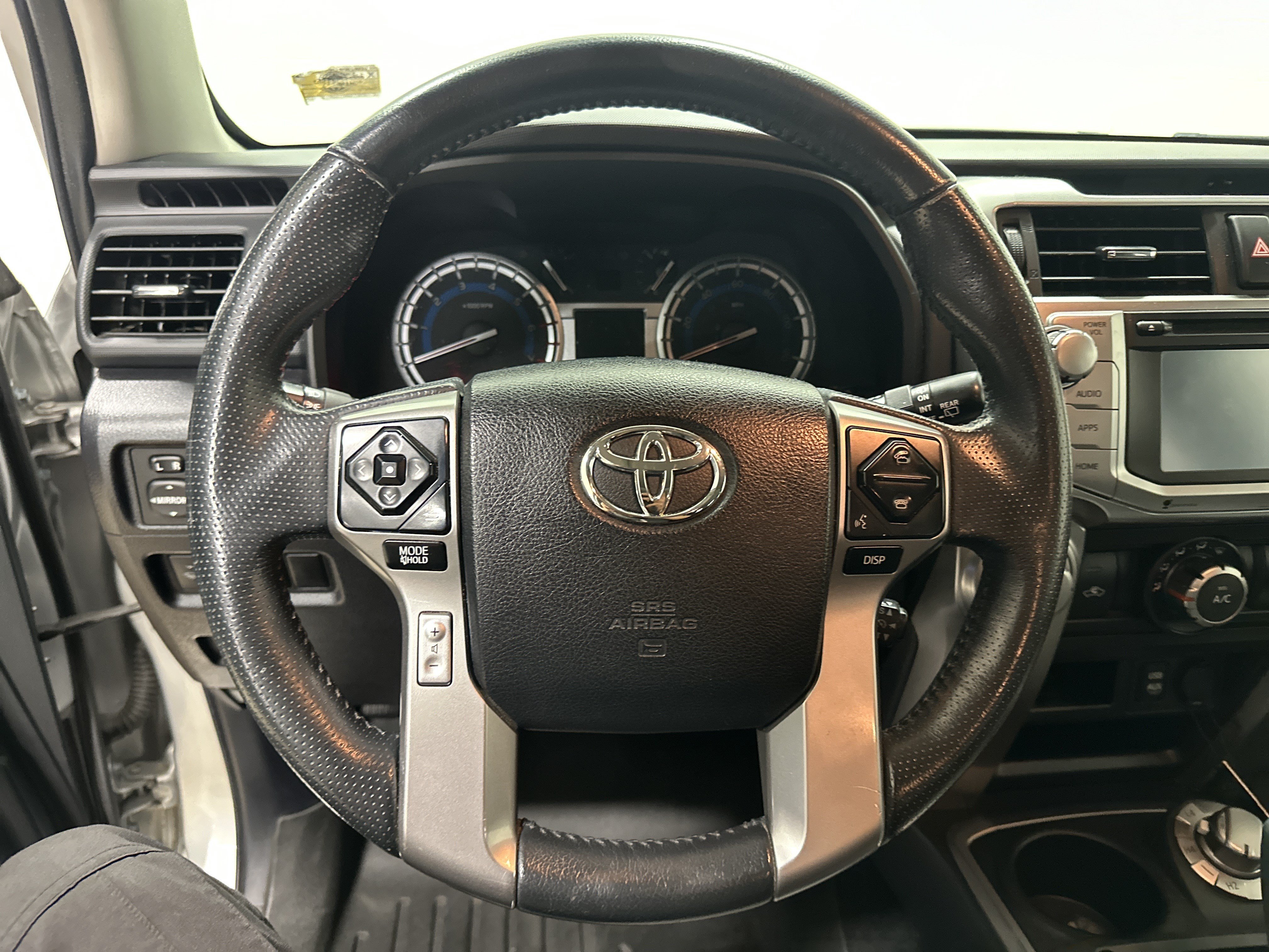 Used 2016 Toyota 4Runner SR5 Premium w/ Convenience Package AWD/4WD image 18