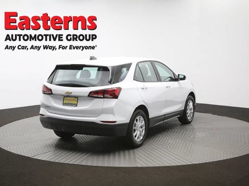 Used 2022 Chevrolet Equinox LS FWD image 38