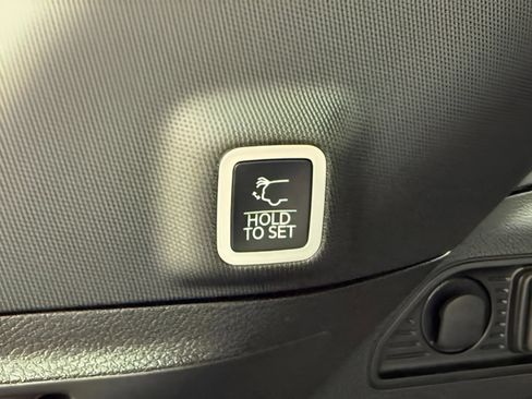 New 2026 Jeep Grand Cherokee Altitude AWD/4WD image 11