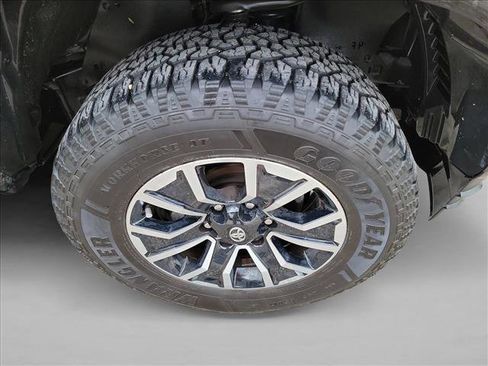Used 2022 Toyota Tacoma TRD Sport w/ TRD Premium Sport Package RWD image 10