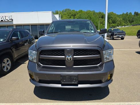 Used 2018 RAM 1500 Express AWD/4WD image 10