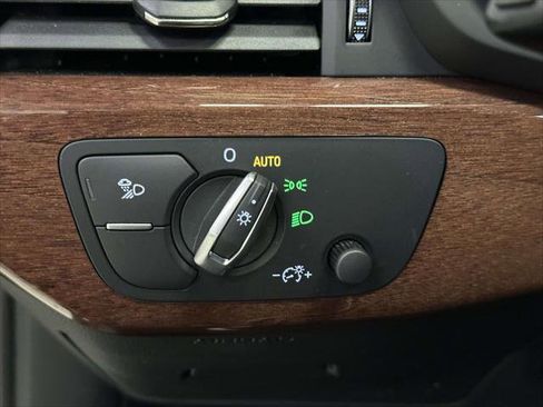 Used 2023 Audi A4 2.0T Premium w/ Convenience Package image 20