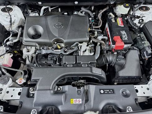 Certified 2020 Toyota RAV4 XLE image 31