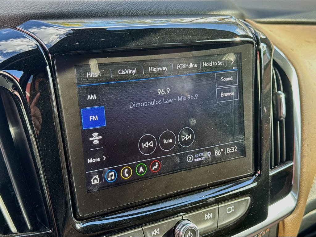 Used 2023 Chevrolet Traverse Premier FWD image 15