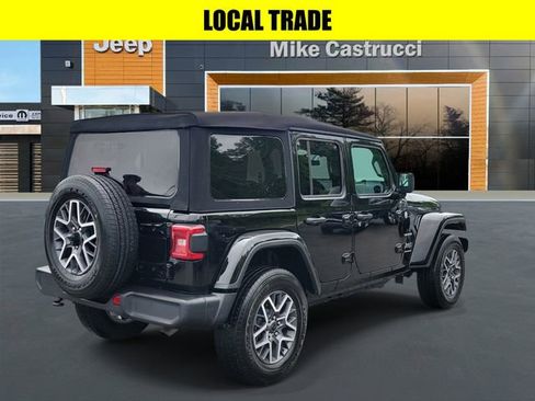 Used 2024 Jeep Wrangler Unlimited Sahara AWD/4WD image 4